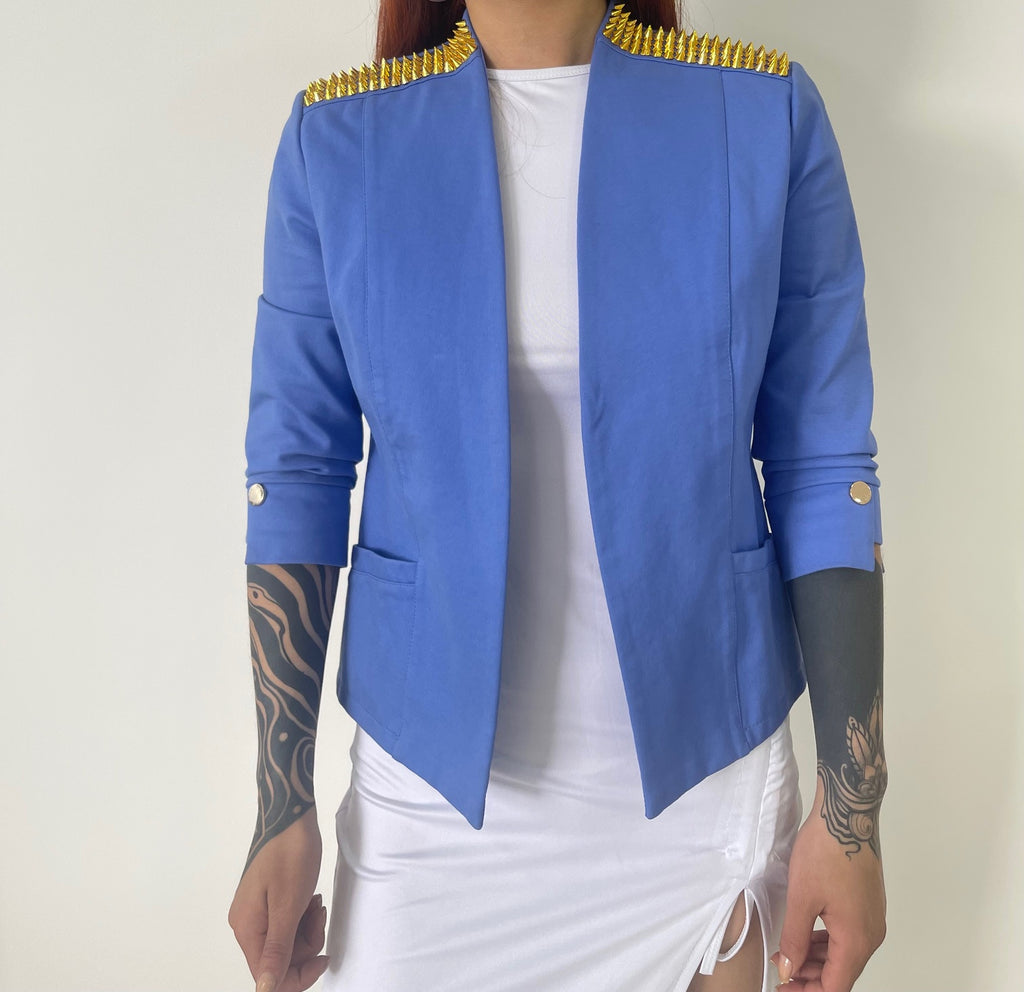 Blazer statement taches