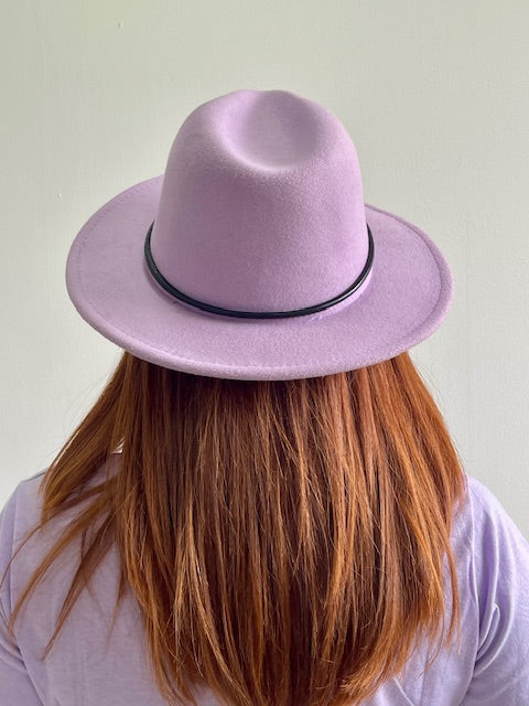 Sombrero Mariposa Lila