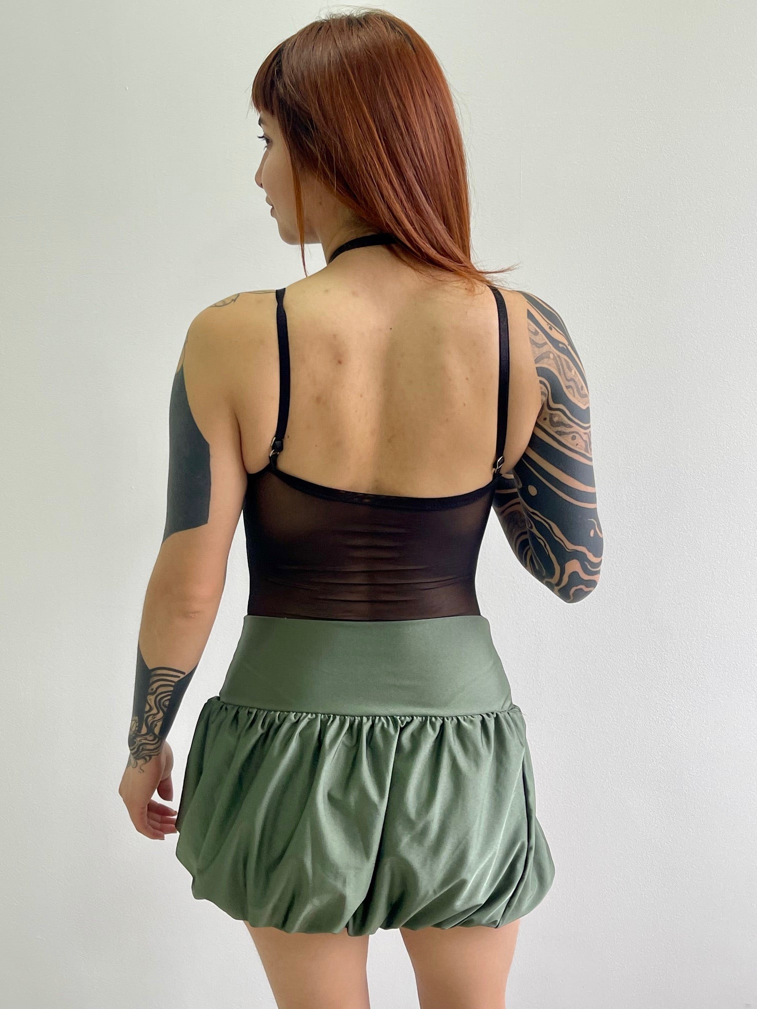 Falda globo verde oliva