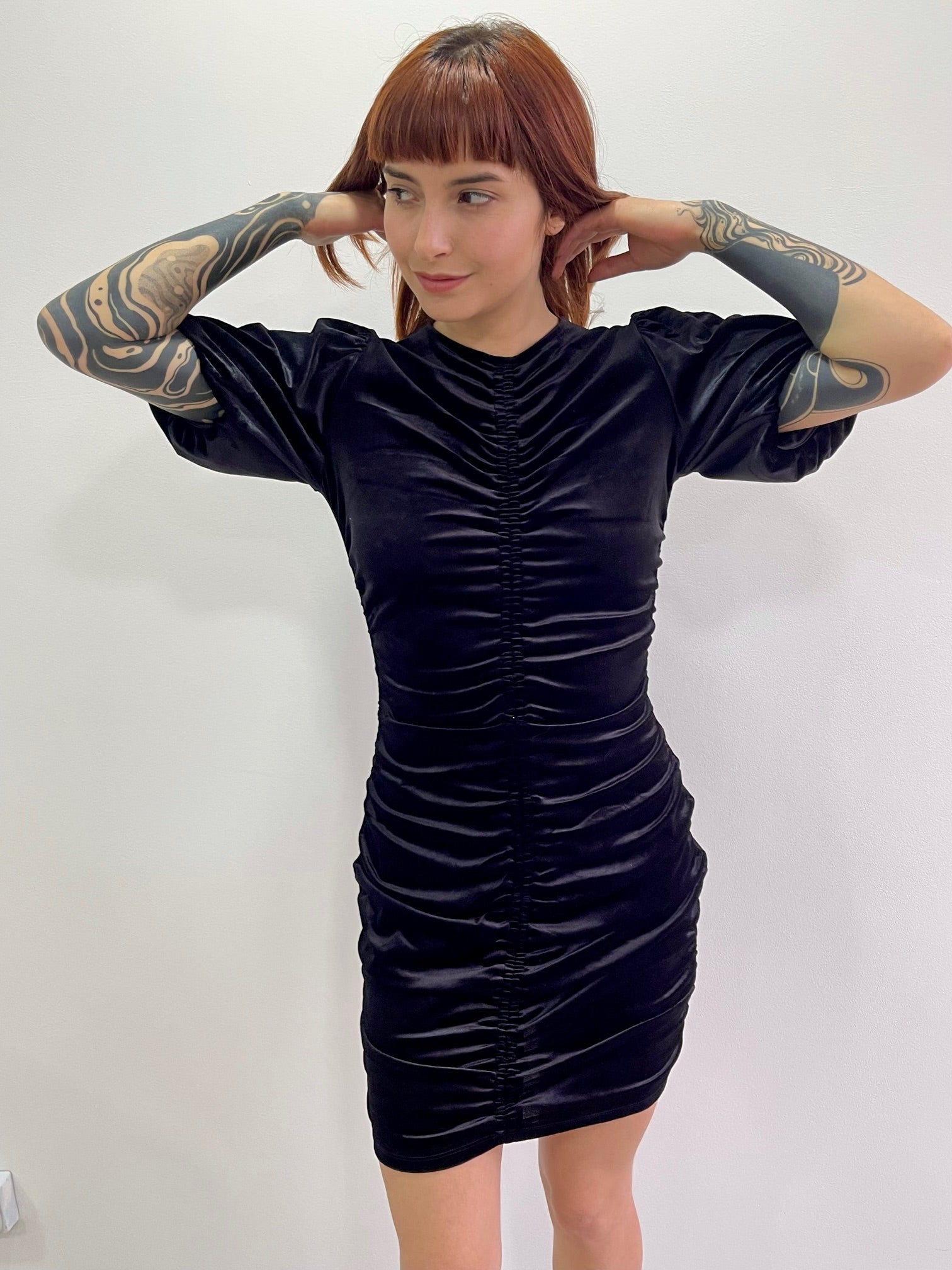 Vestido velvet resortado